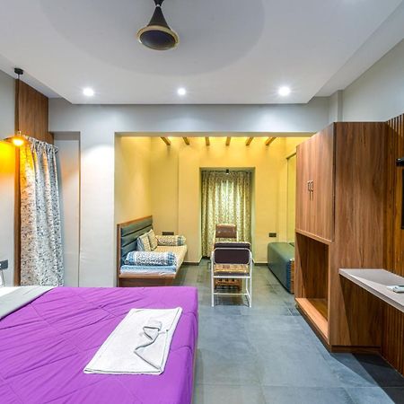Hotel Vrindavan Deluxe Kolhapur Zewnętrze zdjęcie