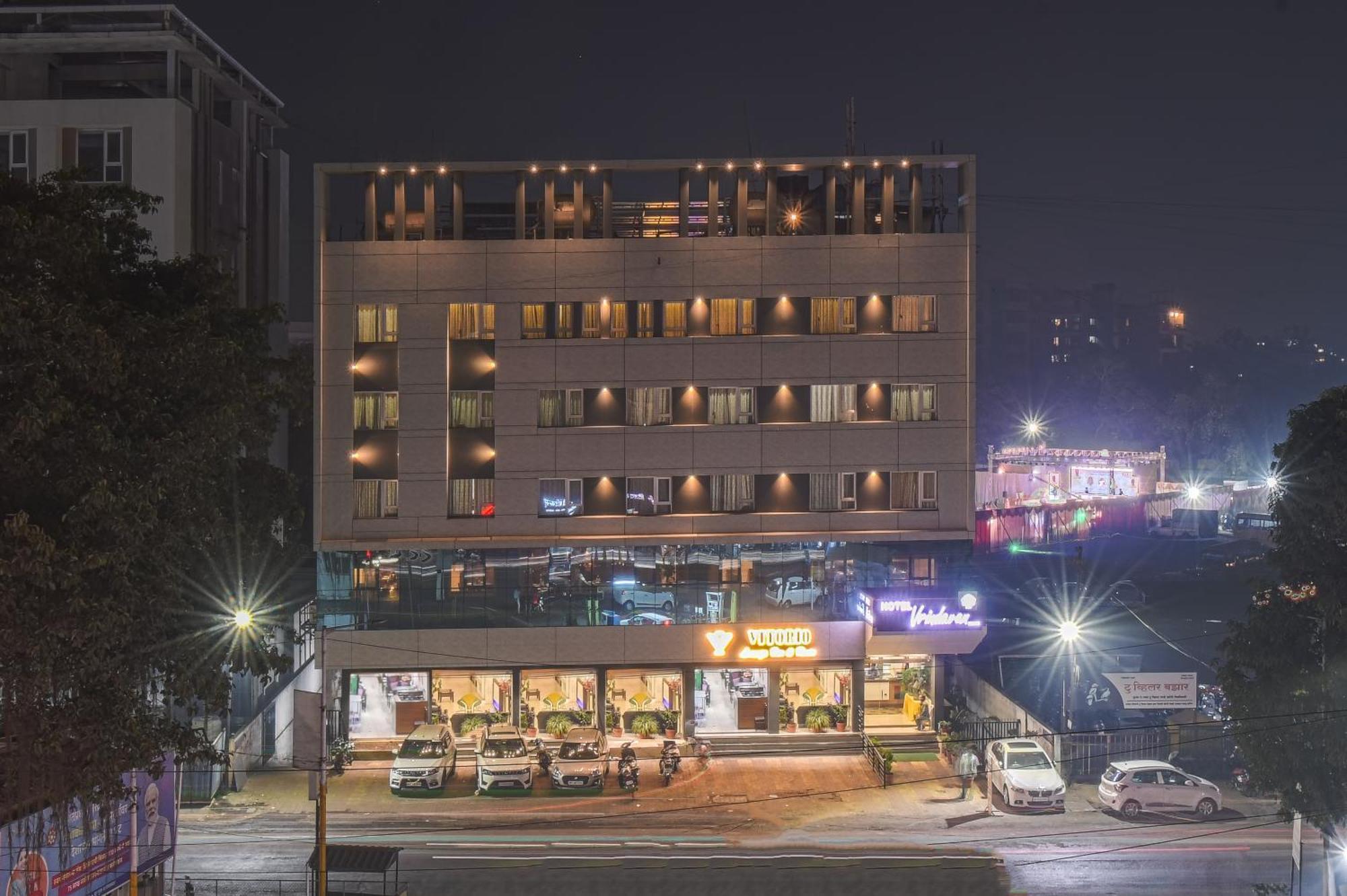 Hotel Vrindavan Deluxe Kolhapur Zewnętrze zdjęcie