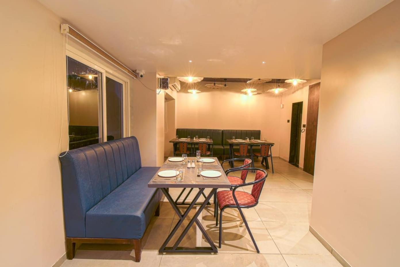 Hotel Vrindavan Deluxe Kolhapur Zewnętrze zdjęcie